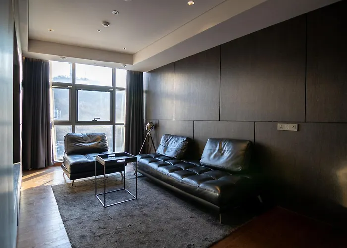 Homes Red Myeongdong ホテル 4*