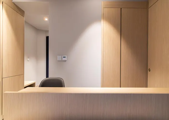 Homes Red Myeongdong 4*